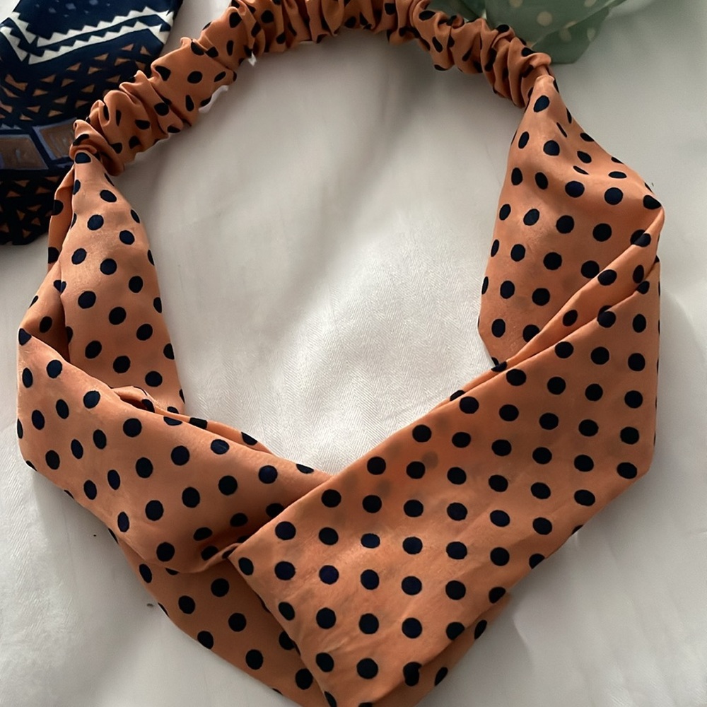 Set of 5 headbands - Picture 4 of 8